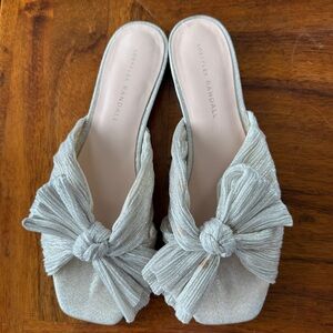 Loeffler Randall Platinum Flat Bow Slide